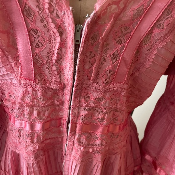 M/L Pink 1960s Mexican Wedding Dress - Picture 8 of 8